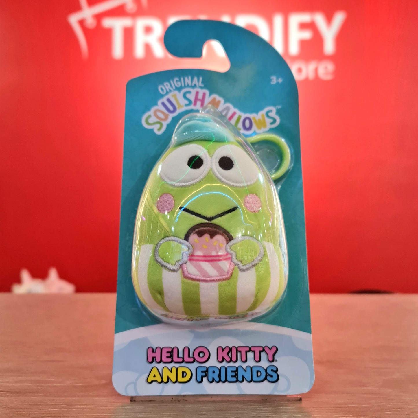 Llqvero y Charm Keroppi Sanrio